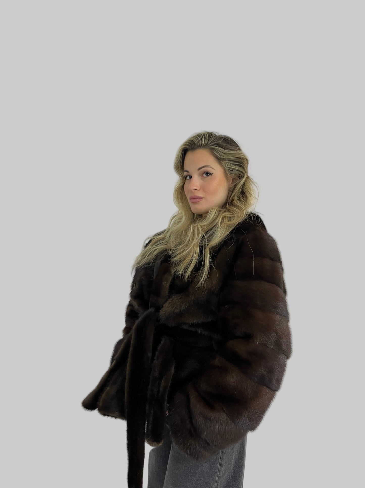 Giacca di visone cintura e cappuccio N83