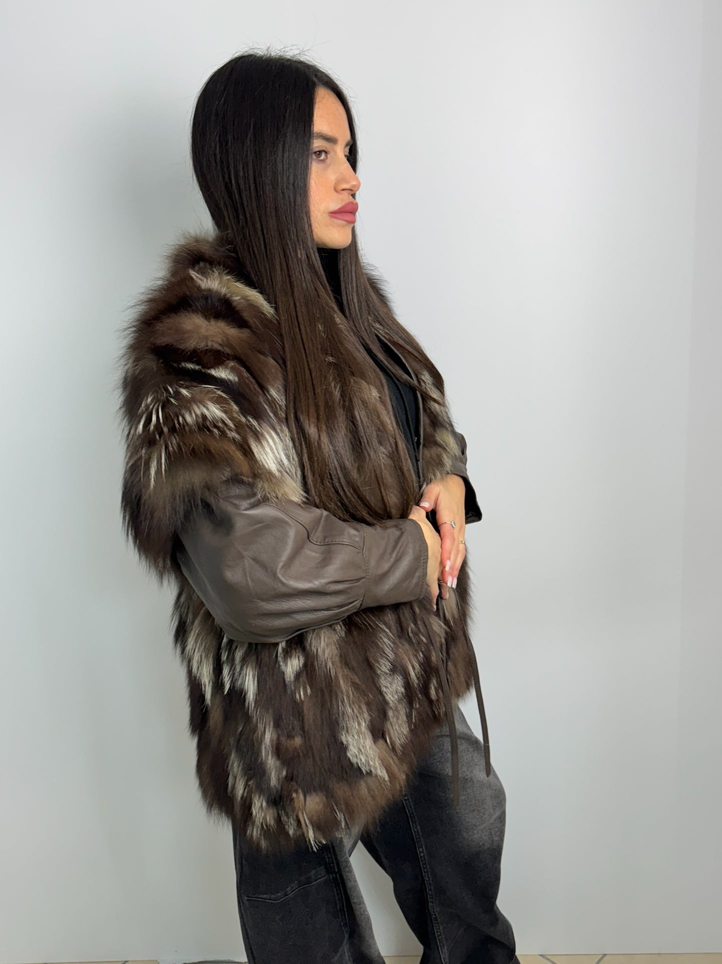 Pelliccia in volpe argentata manica in pelle