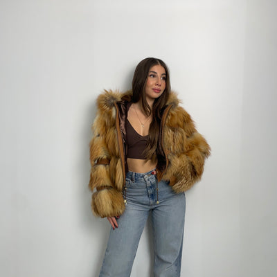 Bomber di volpe rossa con cappuccio e zip