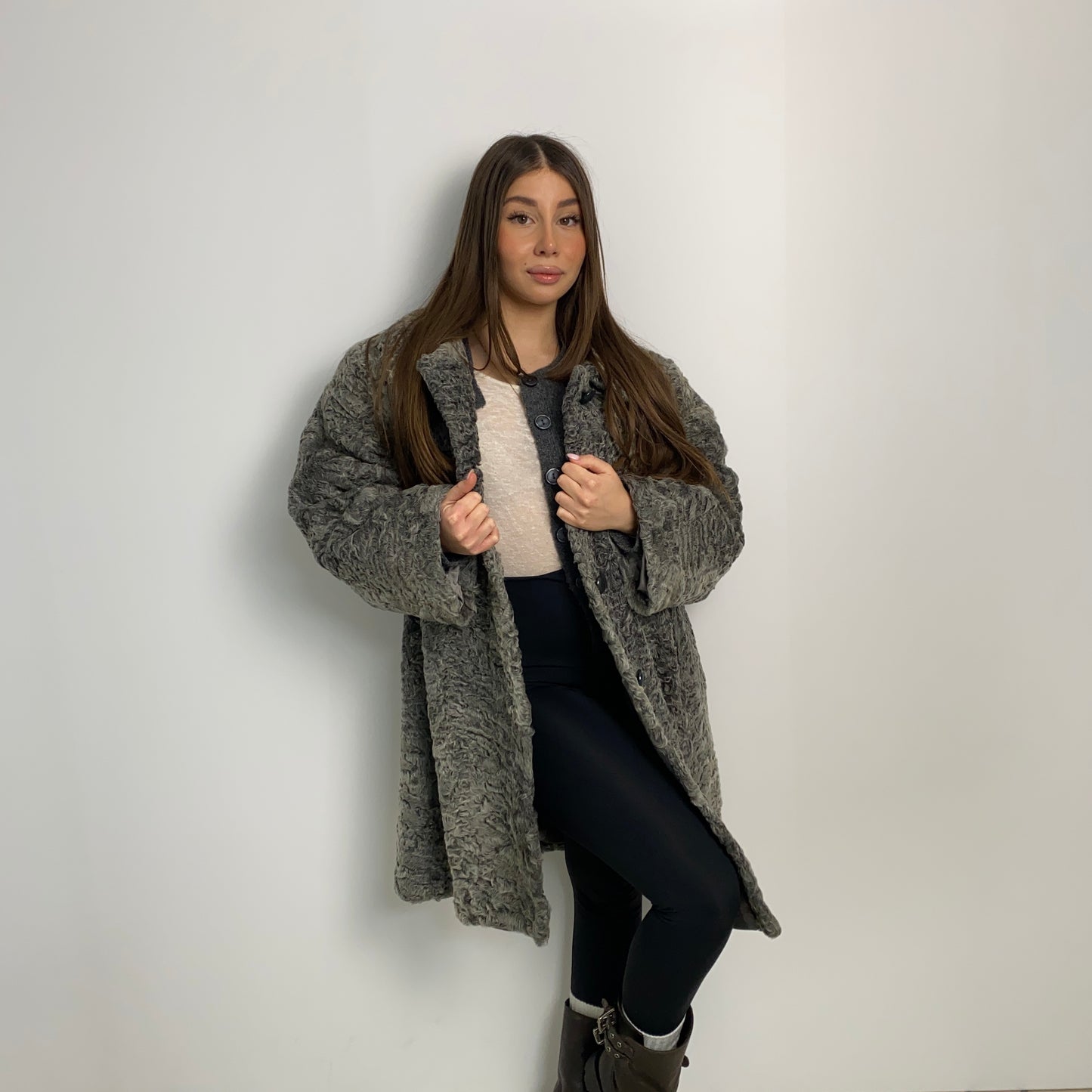 Cappotto in Astrakan grigio