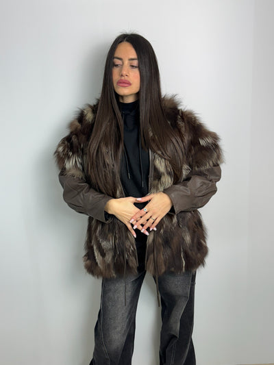 Pelliccia in volpe argentata manica in pelle