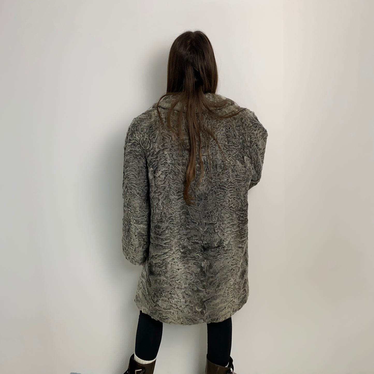 Cappotto in Astrakan grigio