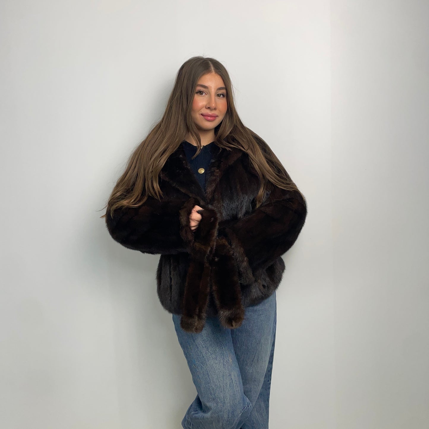 Pelliccia di visone con cintura e cappuccio