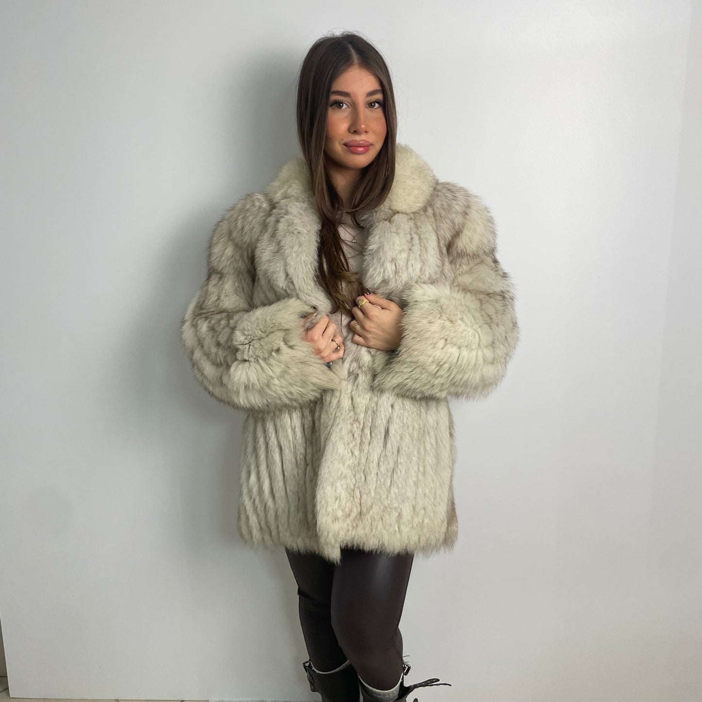 Pelliccia di volpe bianca